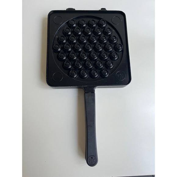 Pampered chef waffle puff pan bubble waffles - Picture 1 of 6